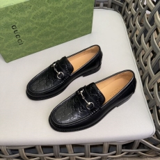 Gucci Low Shoes